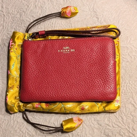 Coach Corner Zip Pebbled Leather Wristlet in Red And Gold - Picture 11 of 12